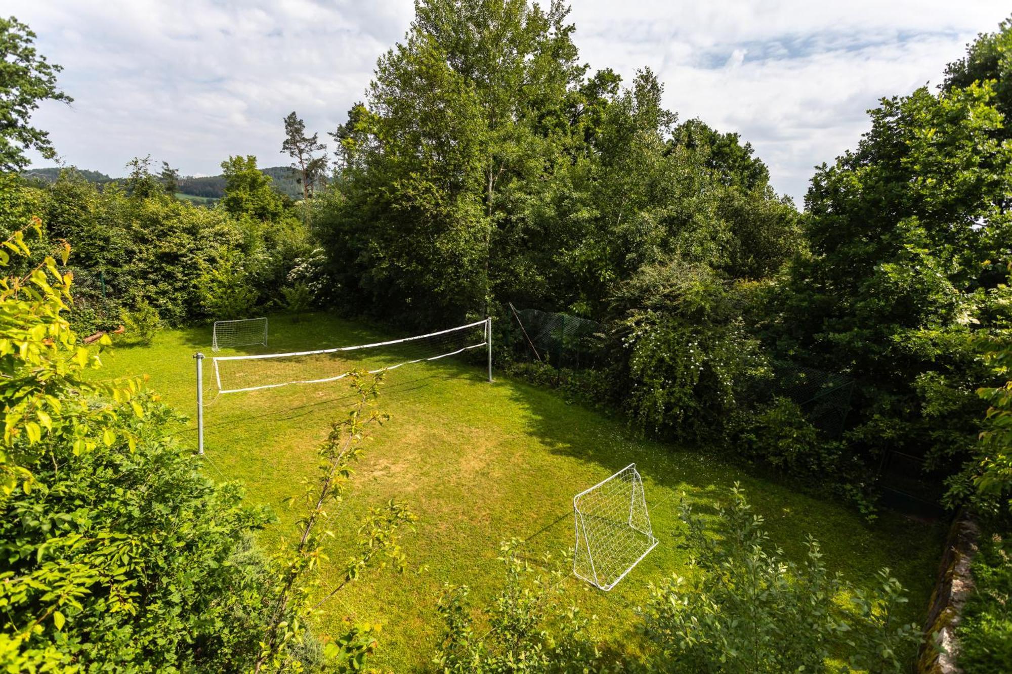 Chata ve Hvězdonicích s bazénem a plážovým barem Hvezdonice Esterno foto